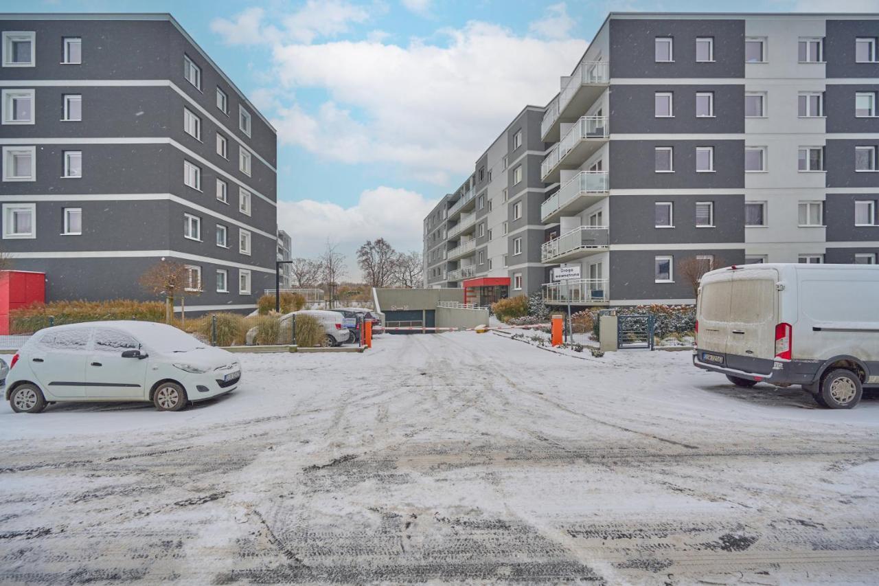 Wroclaw Rose Apartments By Noclegi Renters Bagian luar foto