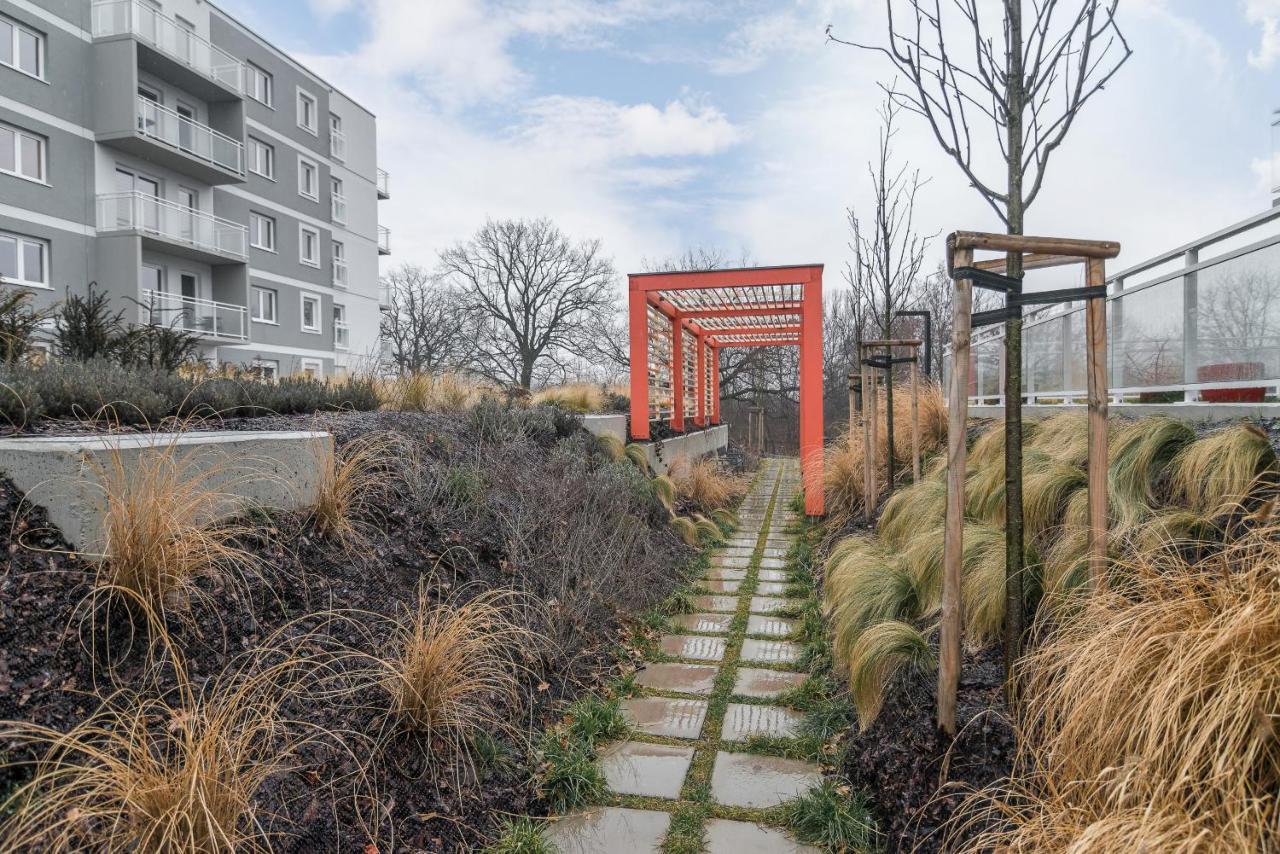 Wroclaw Rose Apartments By Noclegi Renters Bagian luar foto